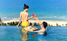 Santa Luxury Hotel Da Nang - Complimentary Afternoon Tea